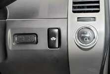 Купить Toyota Prius