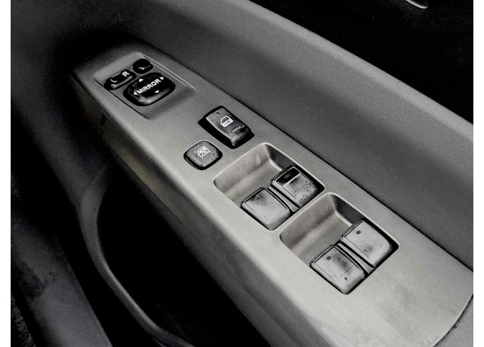 Купить Toyota Prius