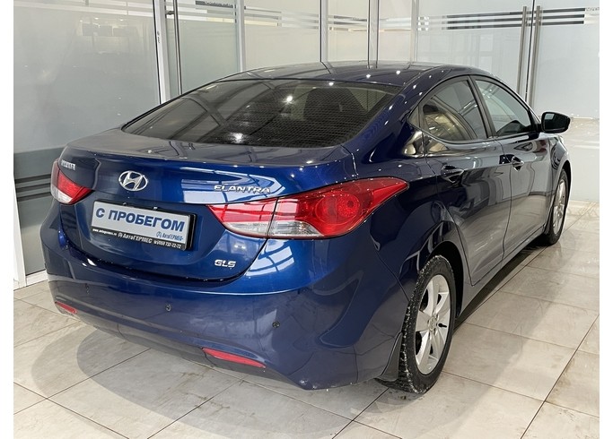 Купить Hyundai Elantra