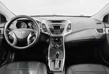 Купить Hyundai Elantra