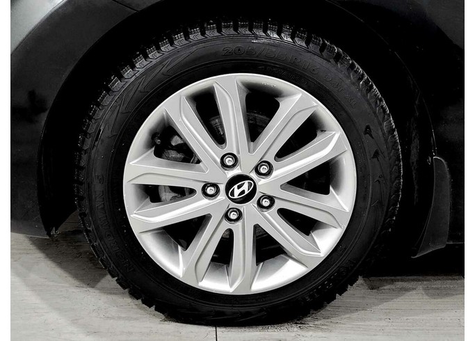 Купить Hyundai Elantra