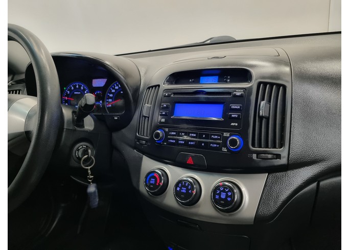 Купить Hyundai Elantra