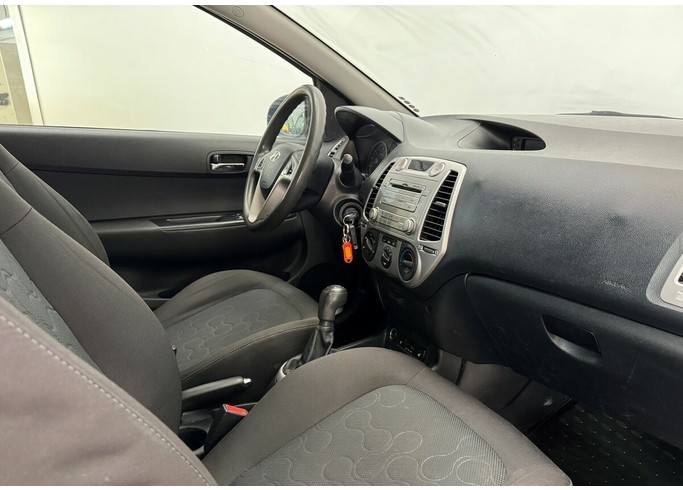 Купить Hyundai I20
