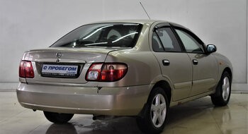 Nissan Almera