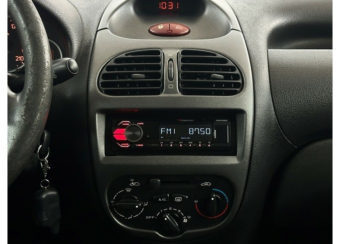 Купить Peugeot 206