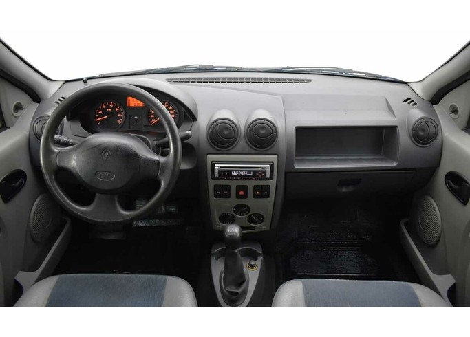 Купить Renault Logan