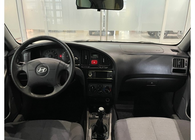 Купить Hyundai Elantra