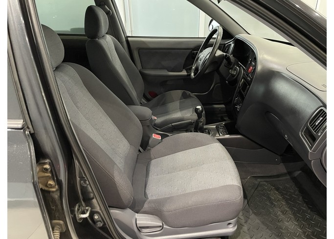 Купить Hyundai Elantra