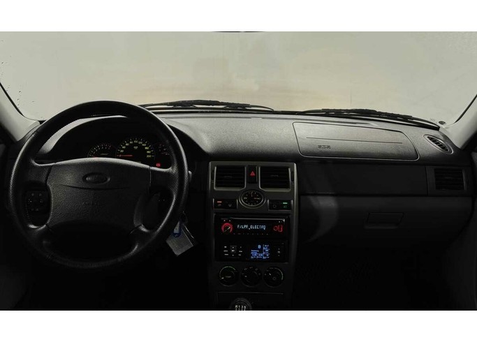 Купить Lada Priora