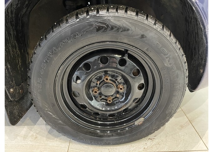 Купить Lada Granta