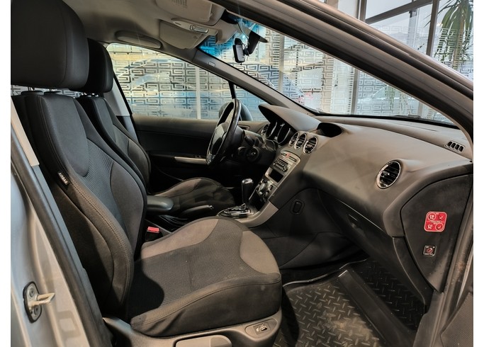 Купить Peugeot 308