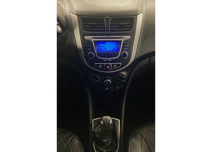 Купить Hyundai Solaris