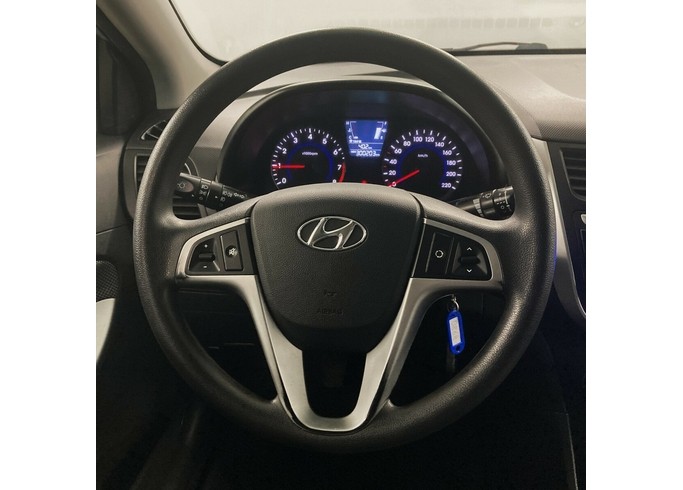 Купить Hyundai Solaris