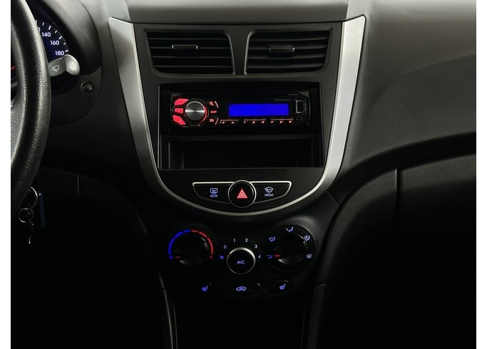 Купить Hyundai Solaris