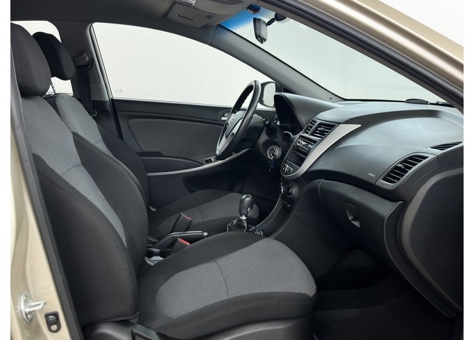 Купить Hyundai Solaris