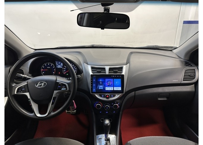 Купить Hyundai Solaris