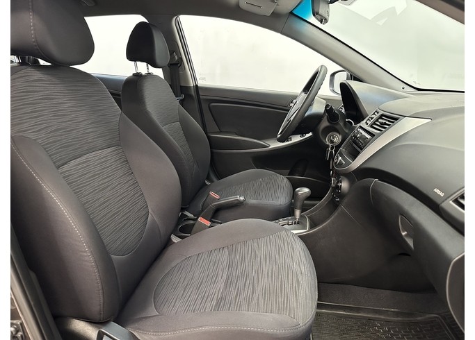 Купить Hyundai Solaris