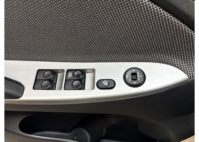 Купить Hyundai Solaris