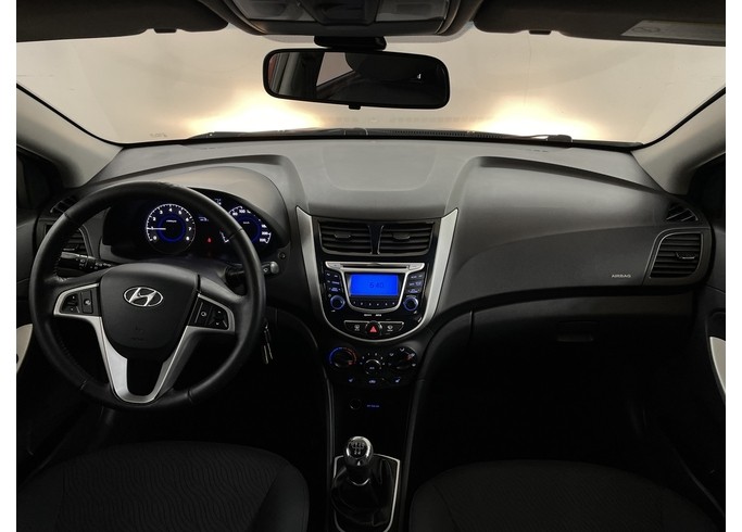 Купить Hyundai Solaris