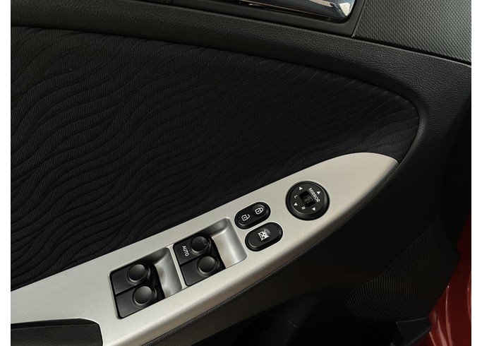 Купить Hyundai Solaris