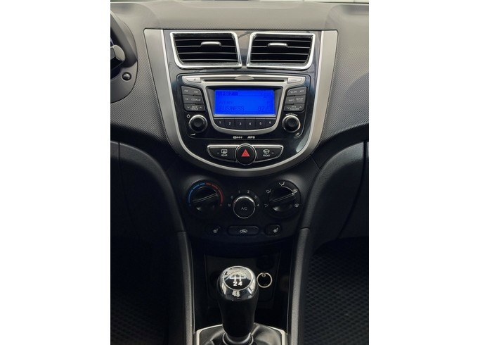 Купить Hyundai Solaris