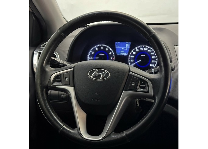 Купить Hyundai Solaris