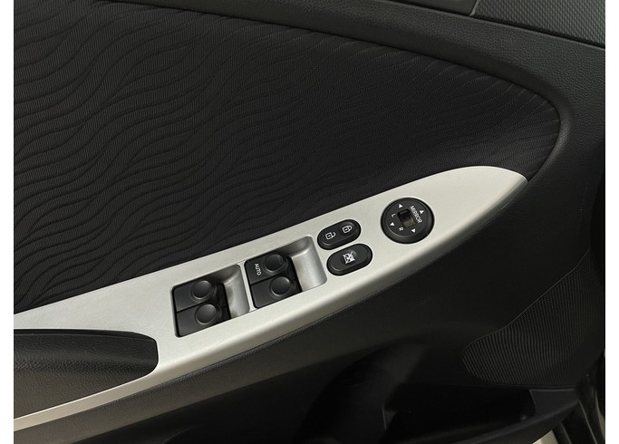 Купить Hyundai Solaris