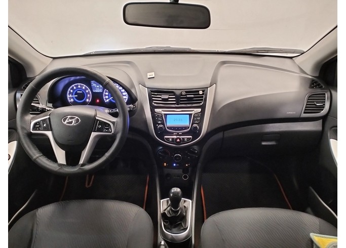 Купить Hyundai Solaris