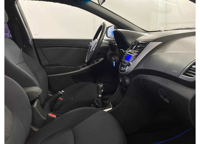 Купить Hyundai Solaris