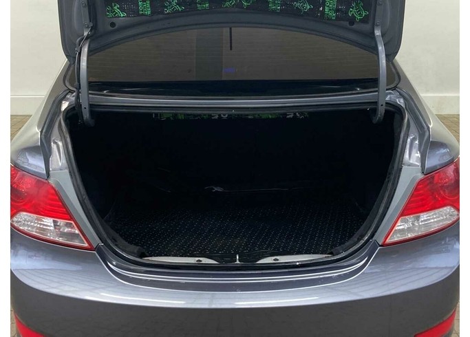 Купить Hyundai Solaris