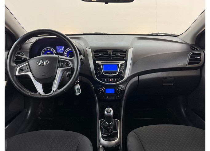 Купить Hyundai Solaris