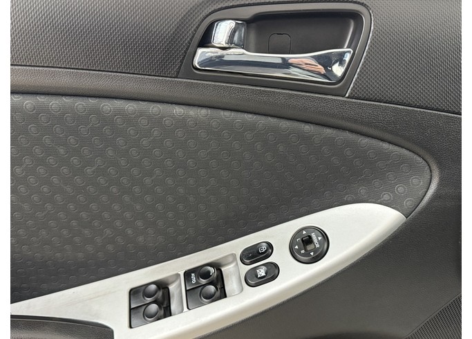 Купить Hyundai Solaris