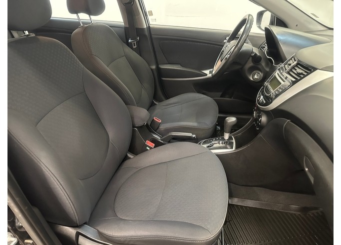 Купить Hyundai Solaris